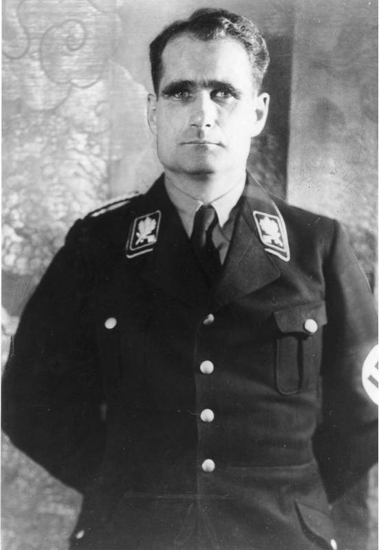 2009/06/wikimedia-bundesarchiv-bild-183-1987-0313-507-2c-rudolf-hess