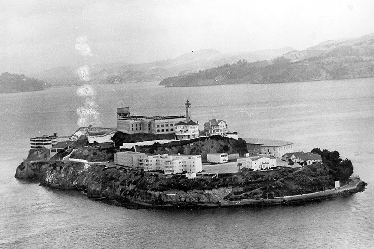 2009/08/strcdn-alcatraz-10-fitin-735-490