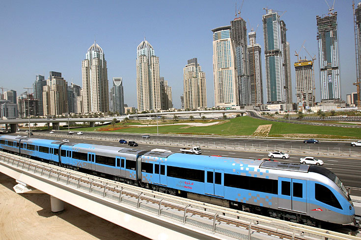 2009/09/strcdn-dubai-metro-02-maxsize-735-490