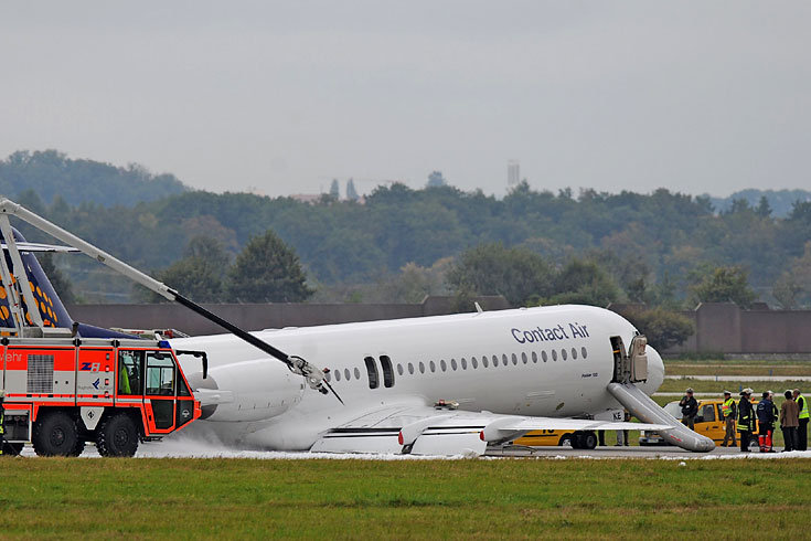 2009/09/strcdn-stuttgart-flugzeug-1-maxsize-735-490