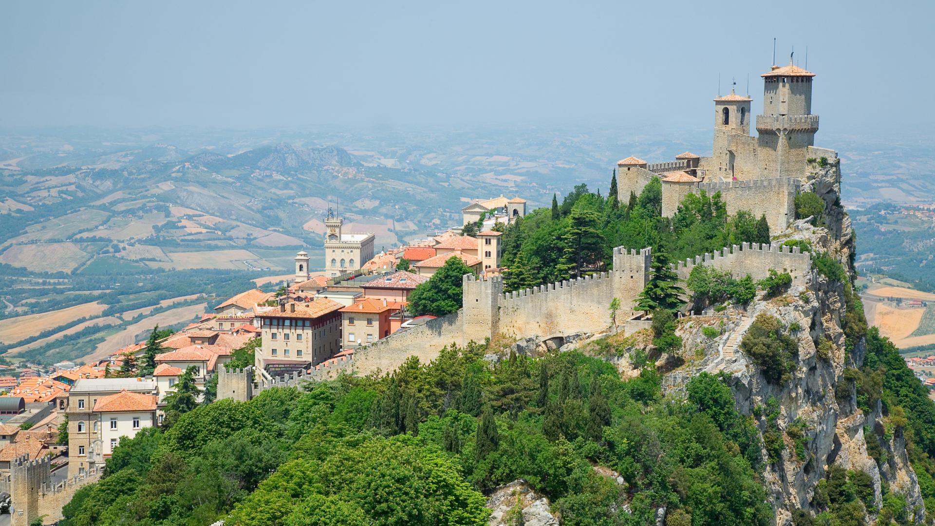 2012/03/vectorart5-fortesse-la-rocca-san-marino-republic