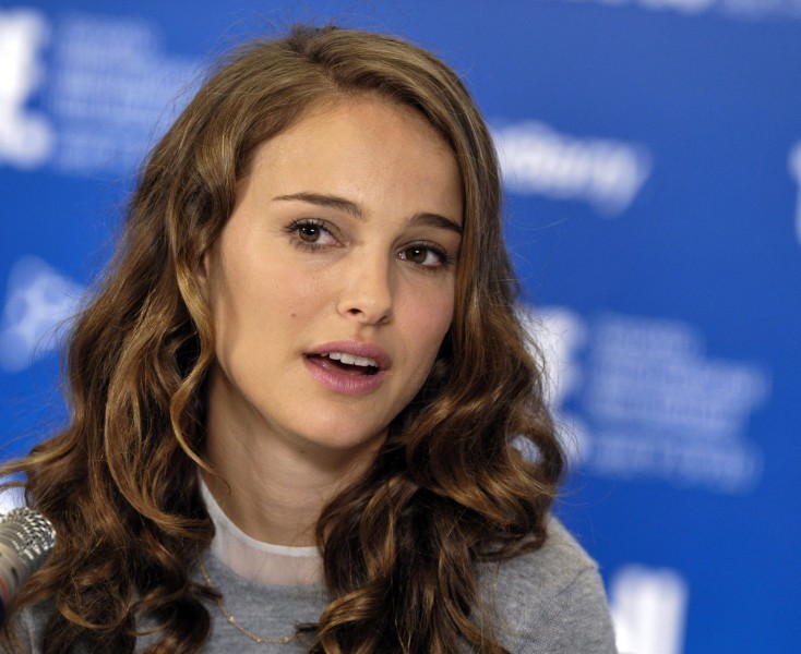 2012/09/natalie-portman-verurteilt-gallianos-kommentare