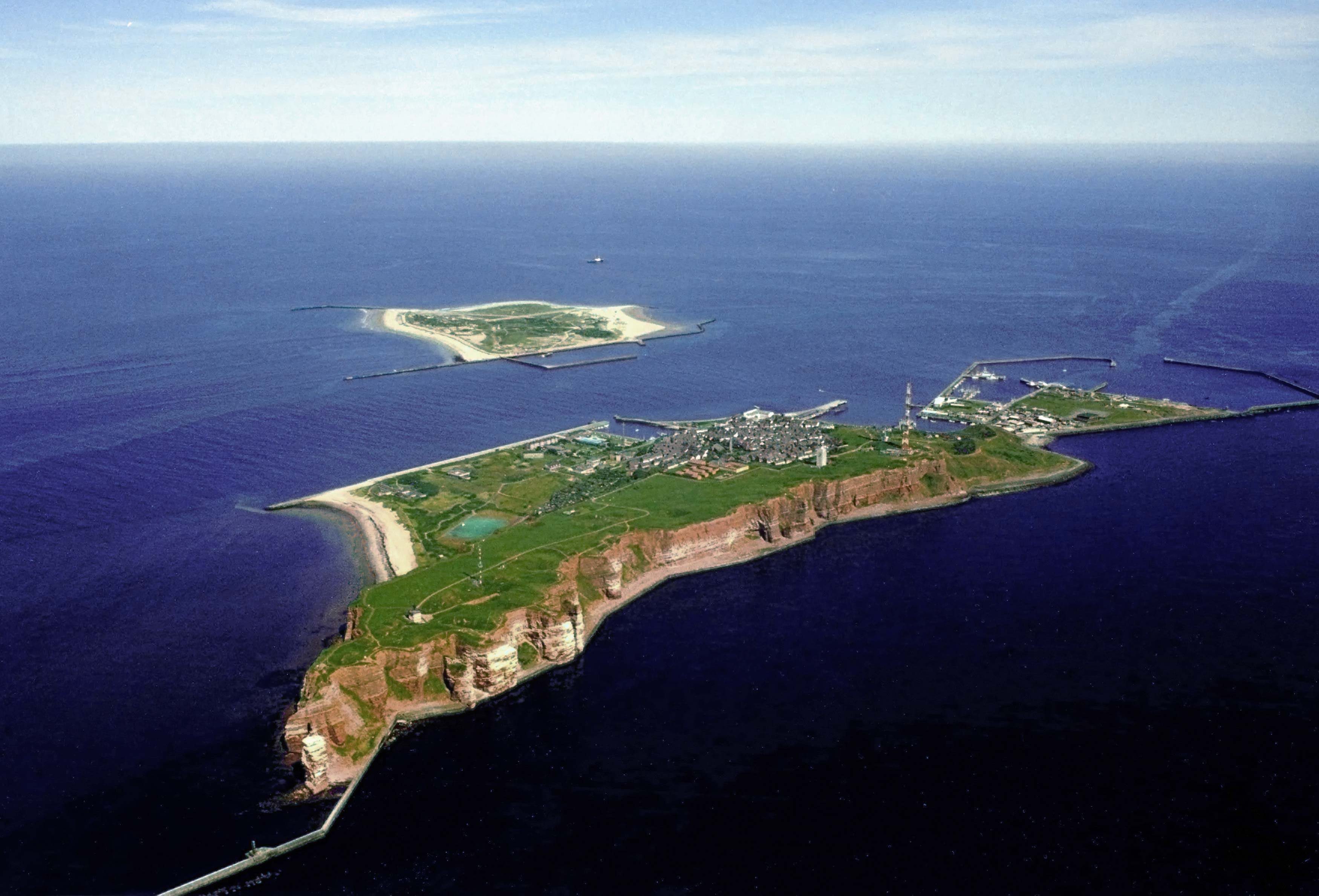 2012/09/wikimedia-helgoland-vogelperspektive-sx