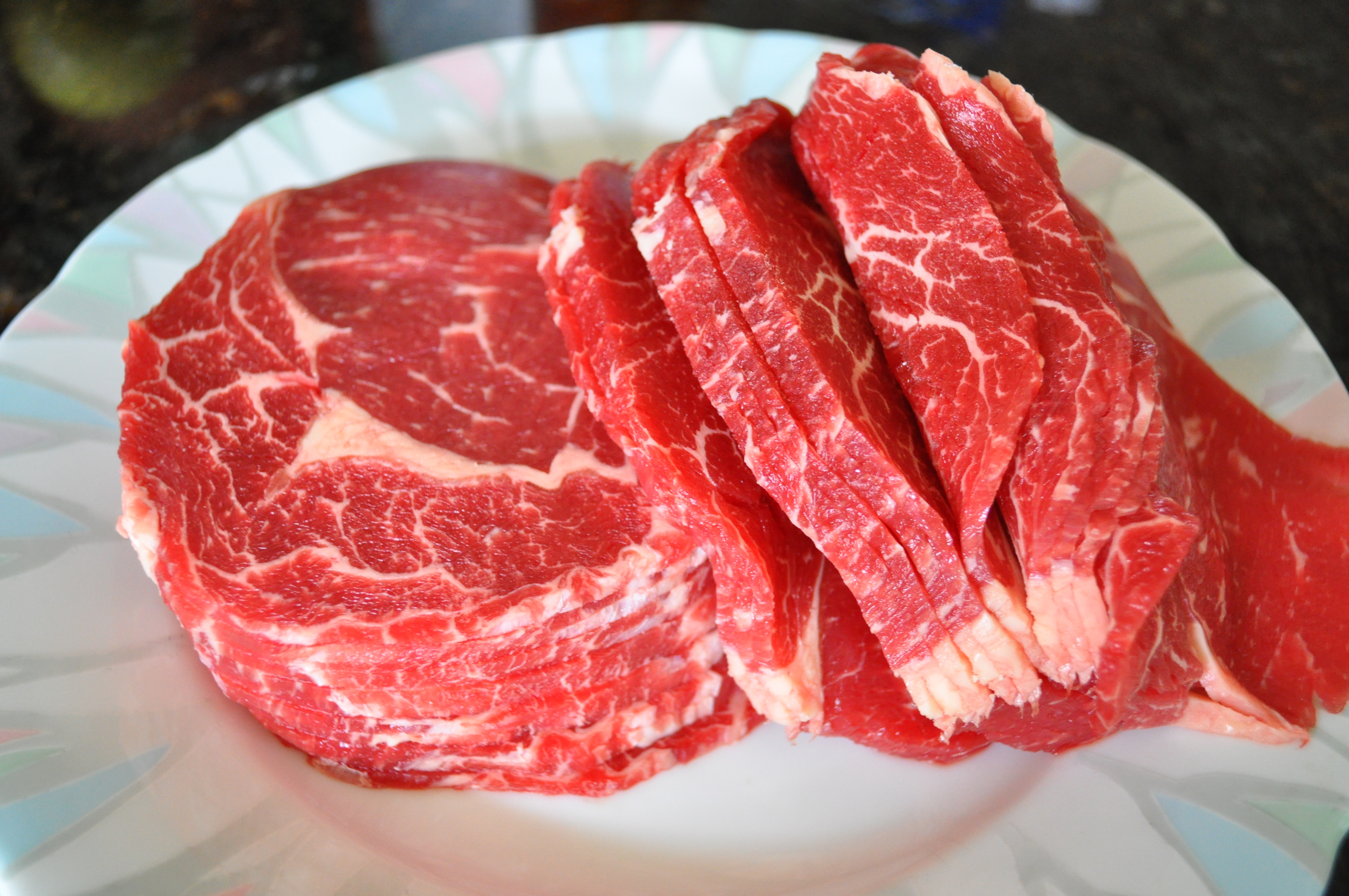 2015/04/raw-meat-rohes-fleisch-steak2