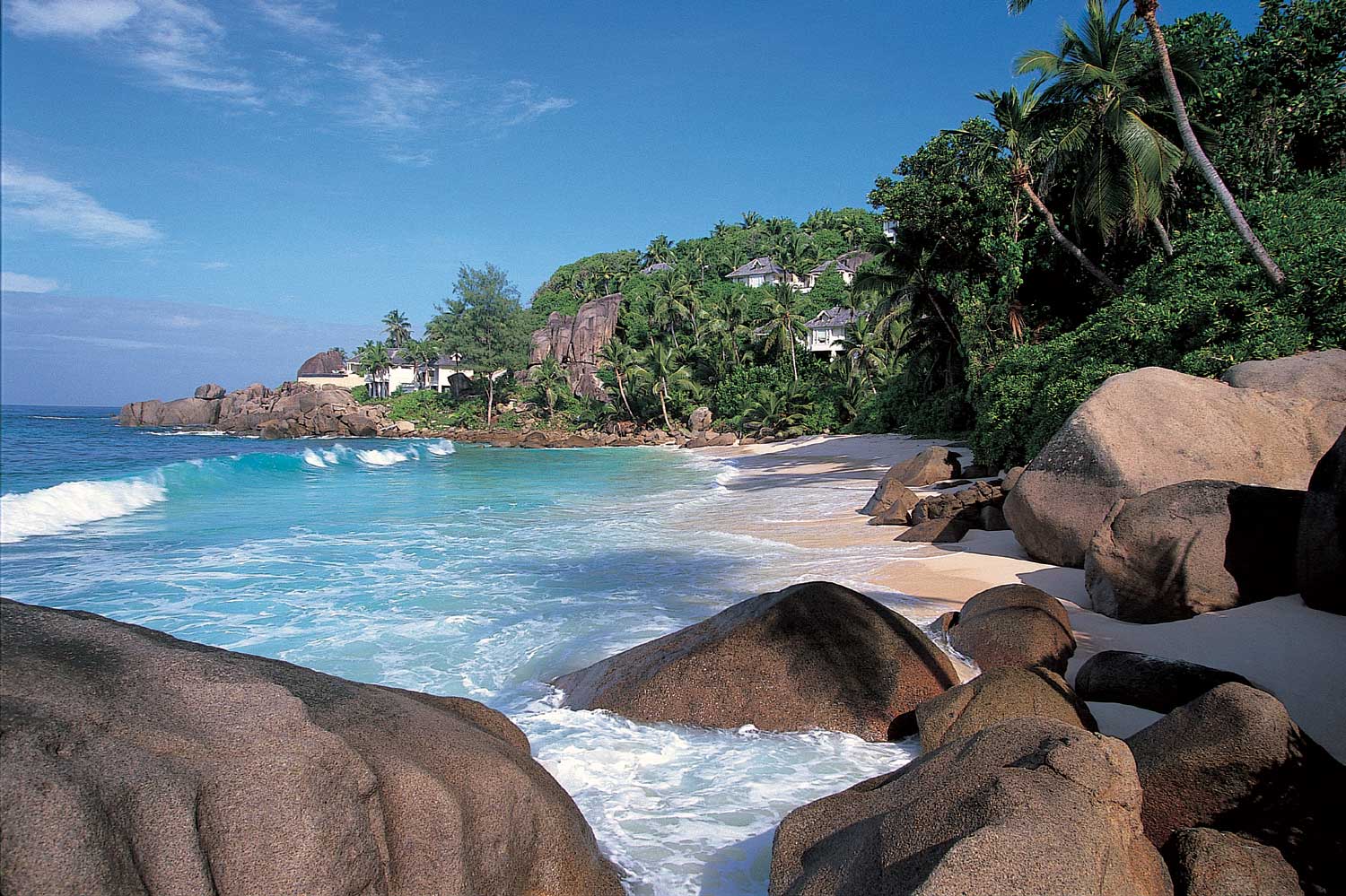 2022/01/seychelles-beautiful-beach