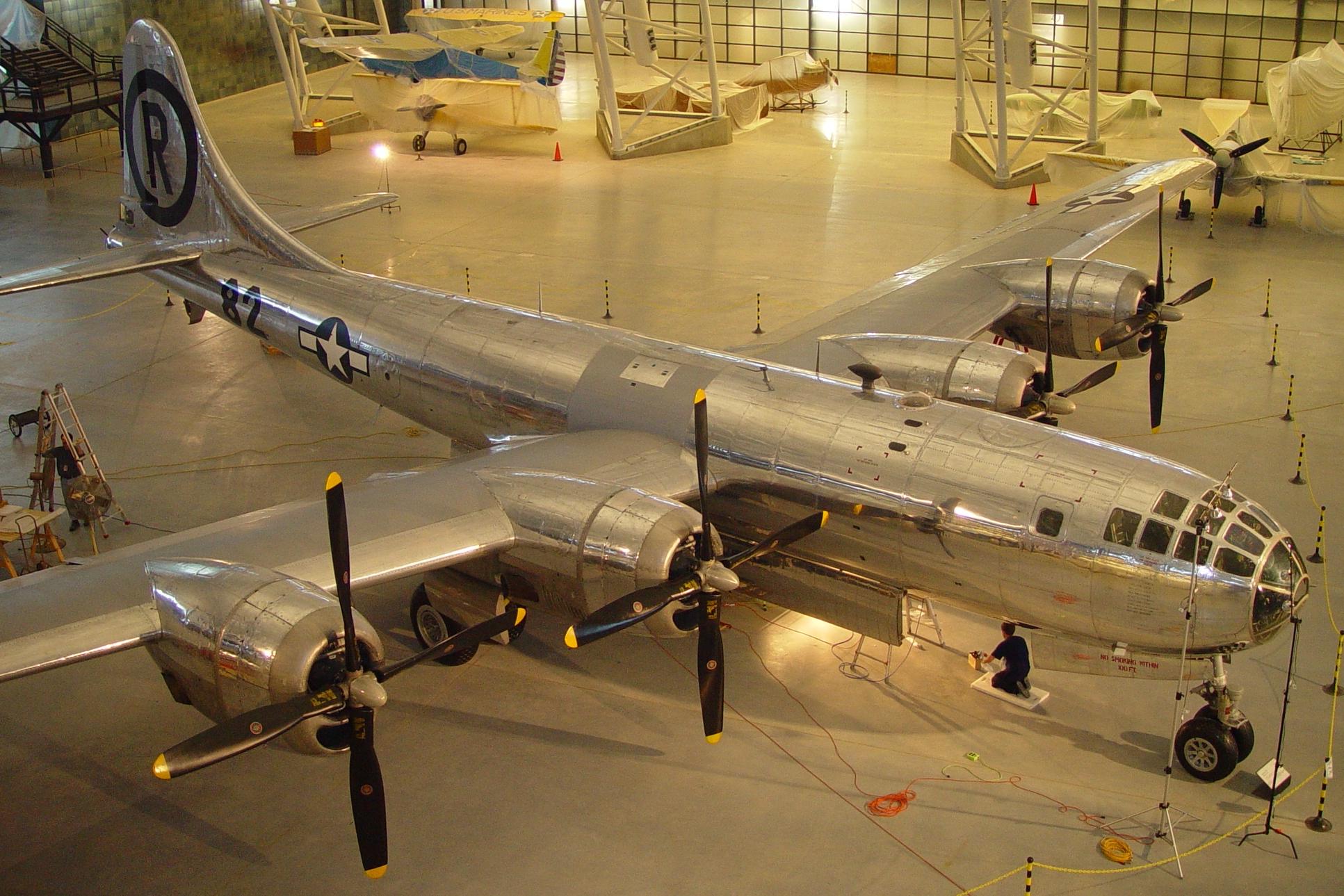 2022/02/enola-gay-12-aug-2003-5