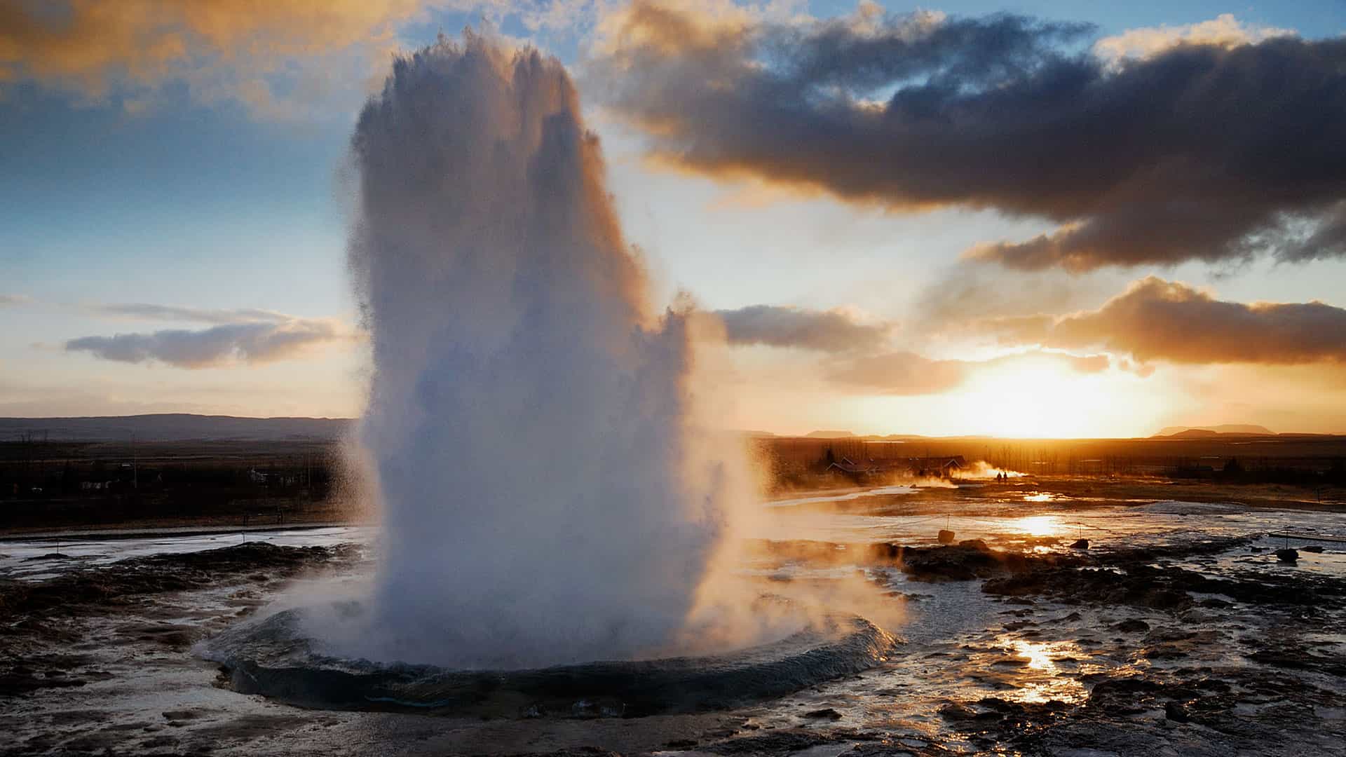 2022/03/geysir-iceland