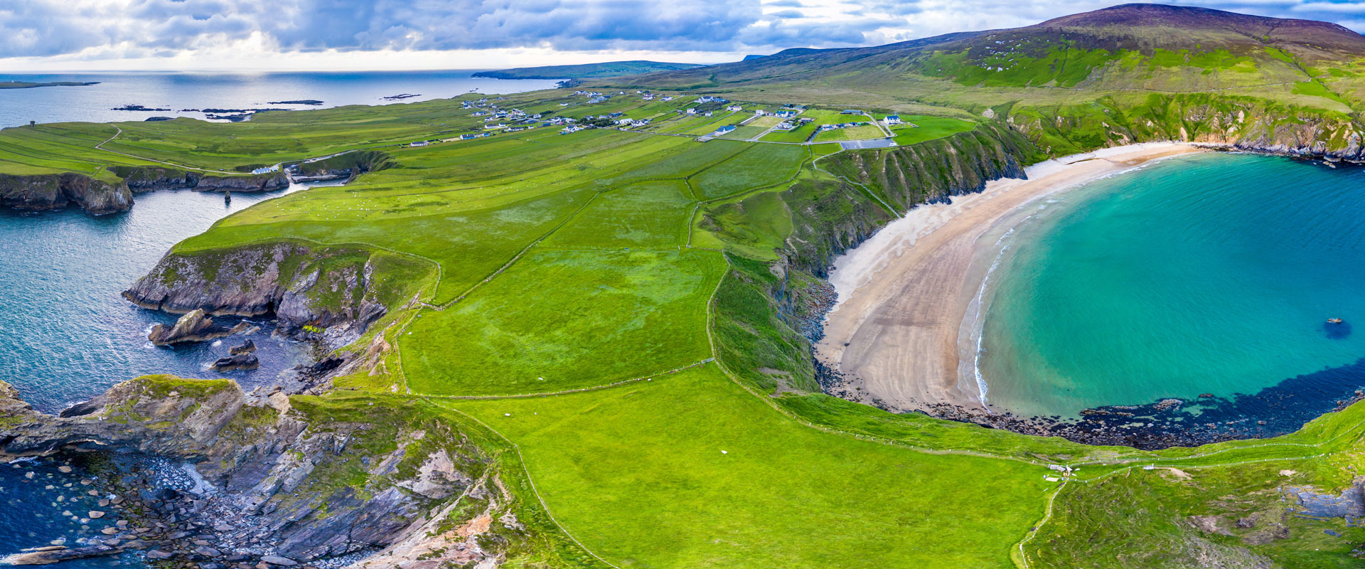 2022/03/irland-malinbegcoast-adobestock-276849097-lukassek-1920