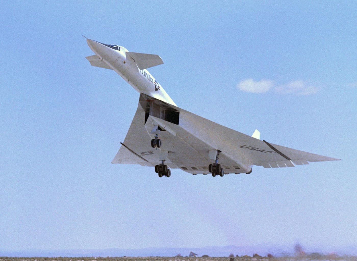 2022/03/supersonic-xb-70a-valkyrie-1964