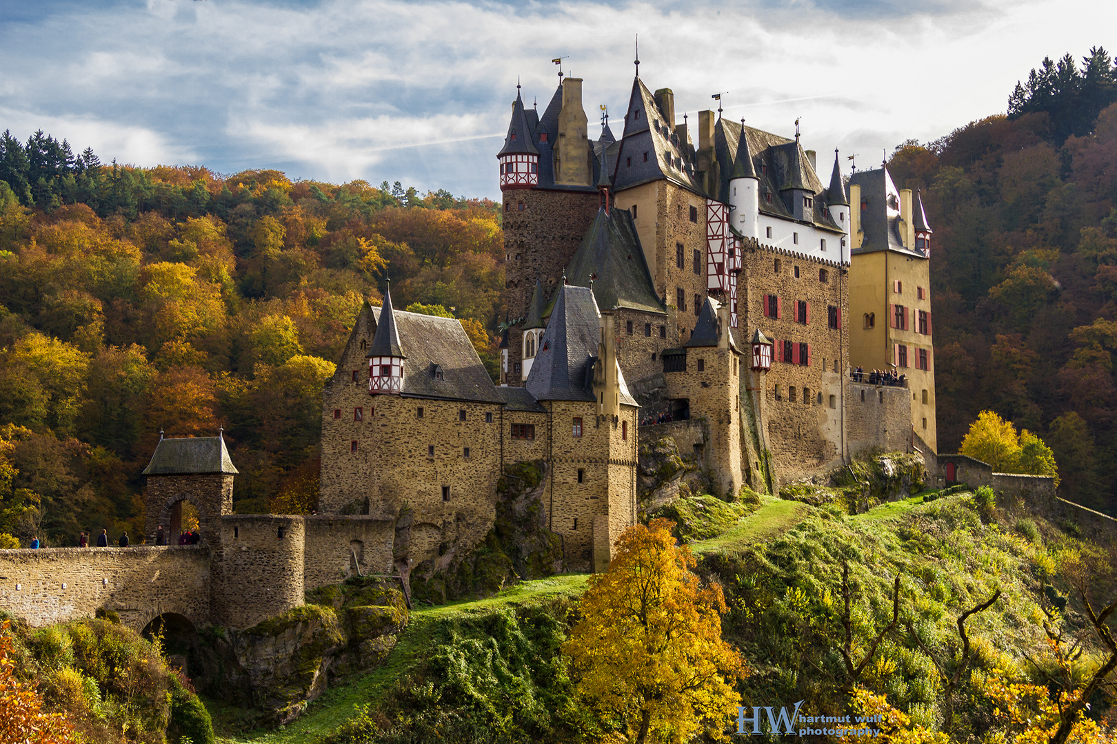 2022/04/burg-eltz-90dc18a0-ce47-4d46-97c5-ee188dc5a09e