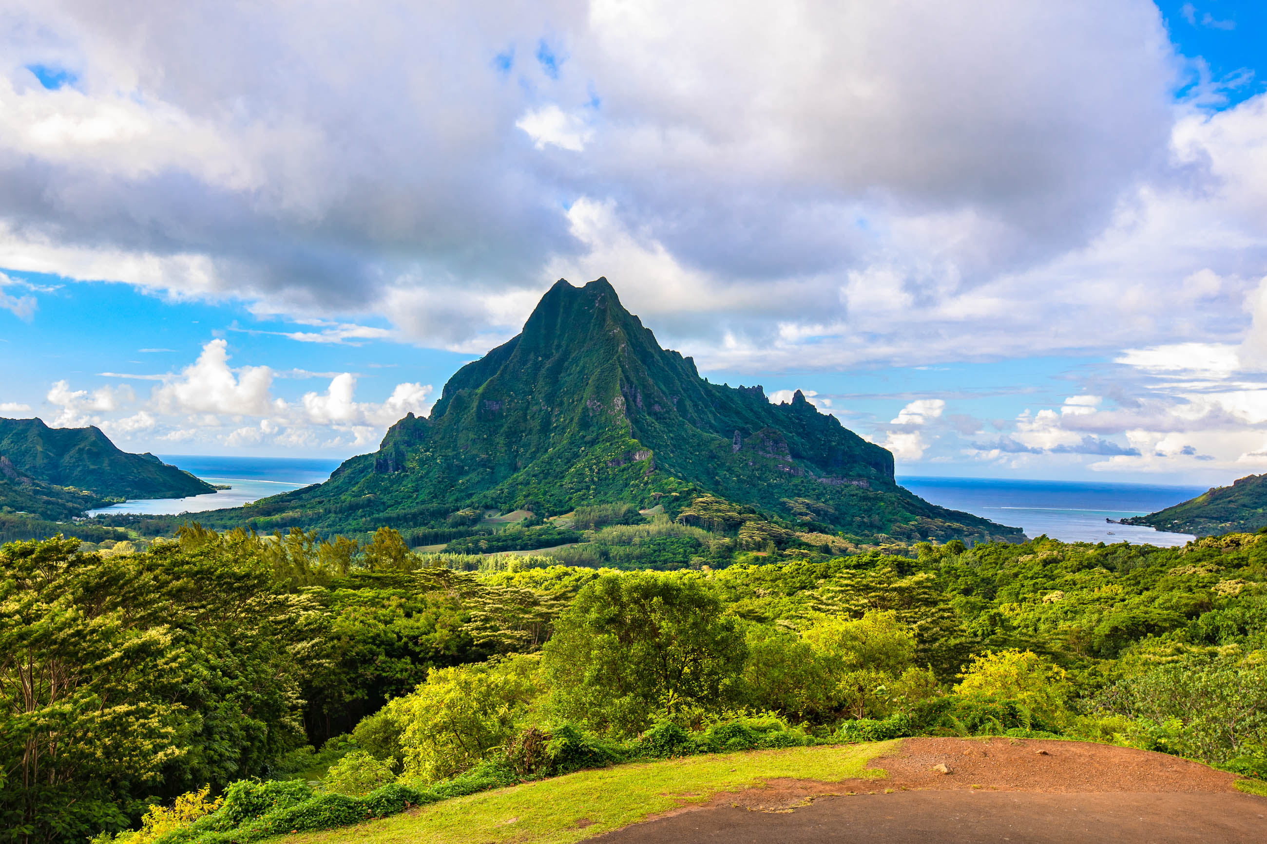 2022/04/franzocc88sisch-polynesien-ein-unvergessliches-panorama-bietet-der-belvedere-lookout-point-der-sich-mitten-auf-moorea-auf-der-hocc88chsten-erhebung-der-insel-befindet-franzocc88sisch-polynesi