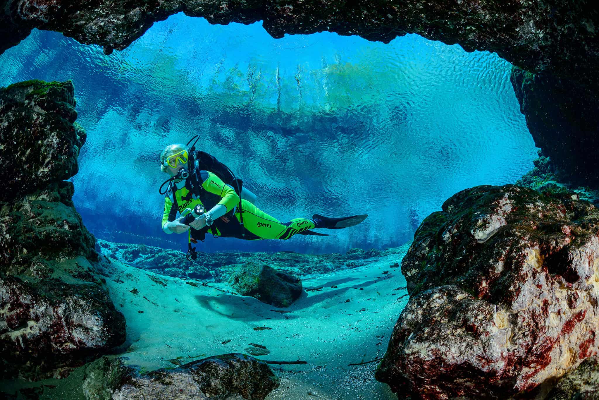 2022/11/cave-diving-florida-top-locations-and-where-to-find-them