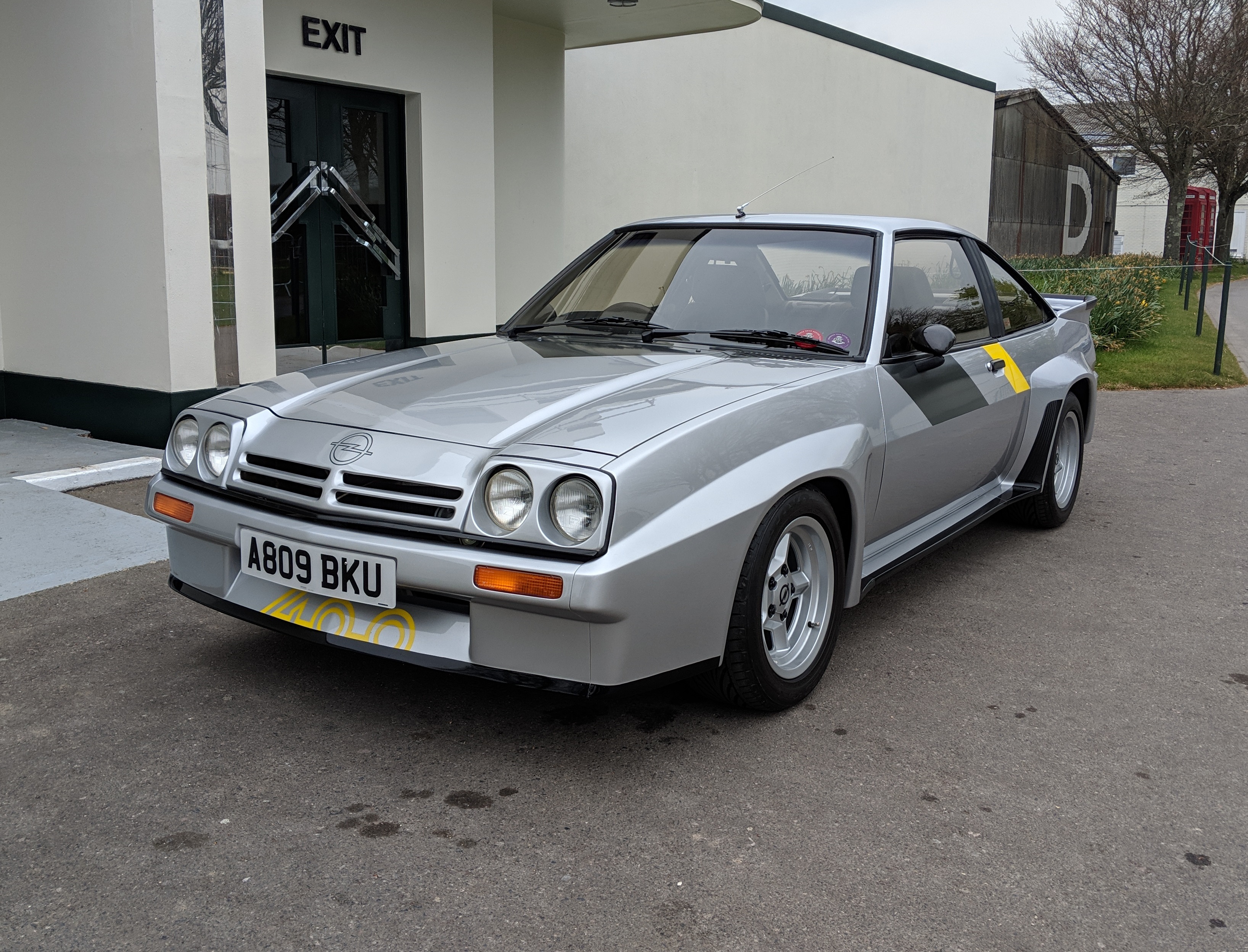 2022/11/opel-manta-400