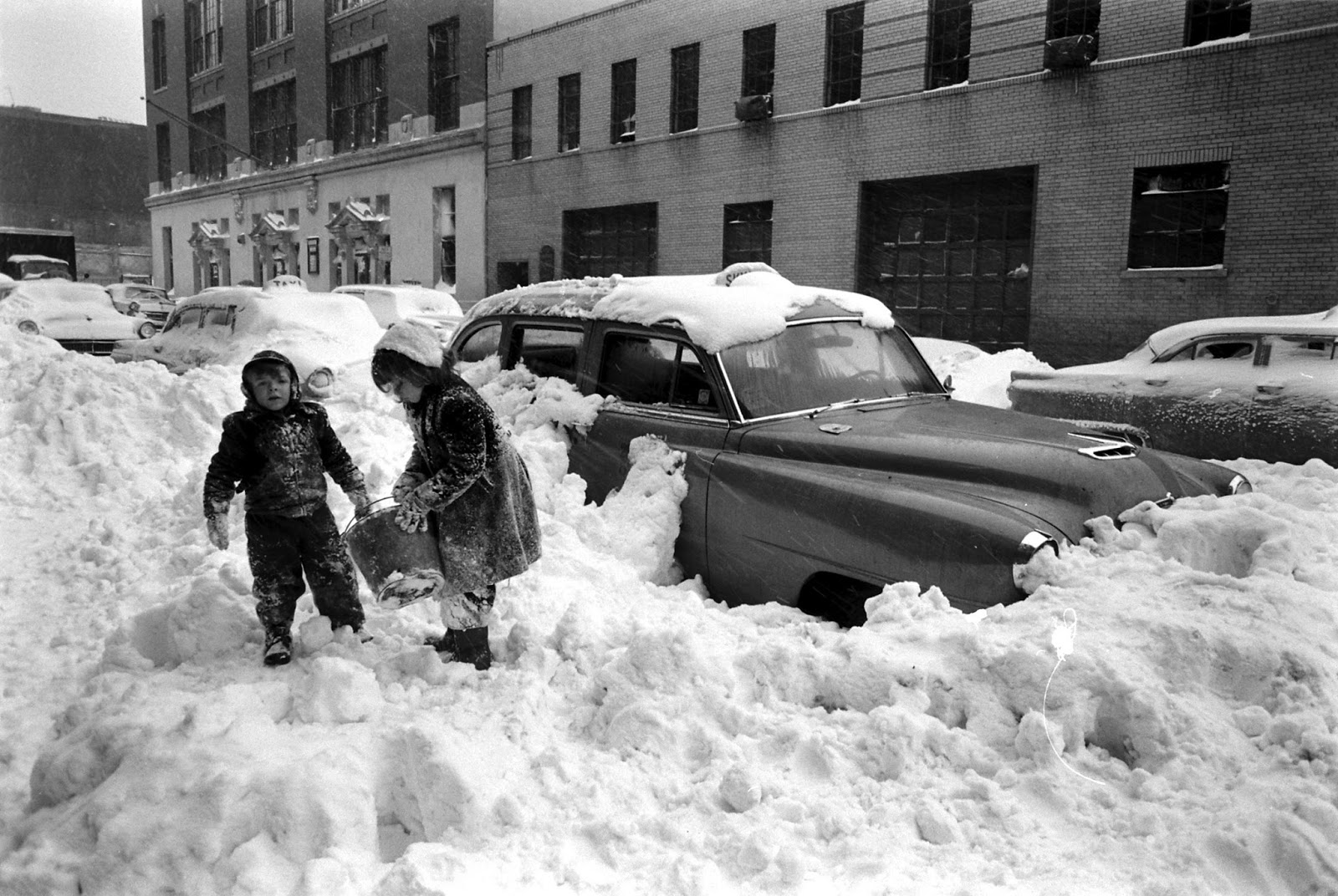 2023/07/nyc-blizzard-of-1956-12