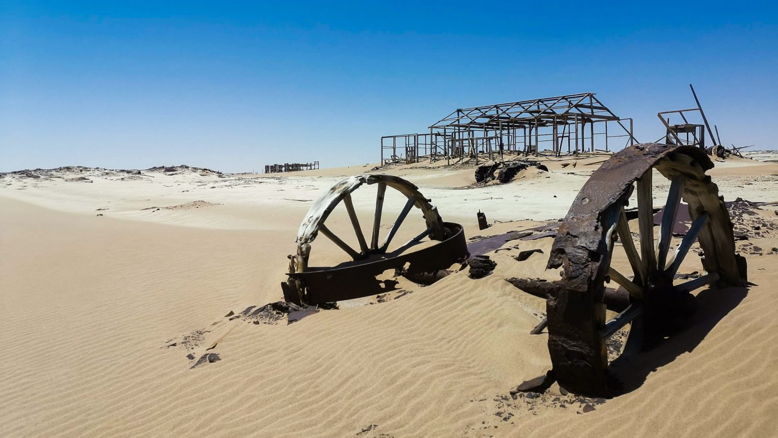 2023/08/namibia-offroad-082-1536x864