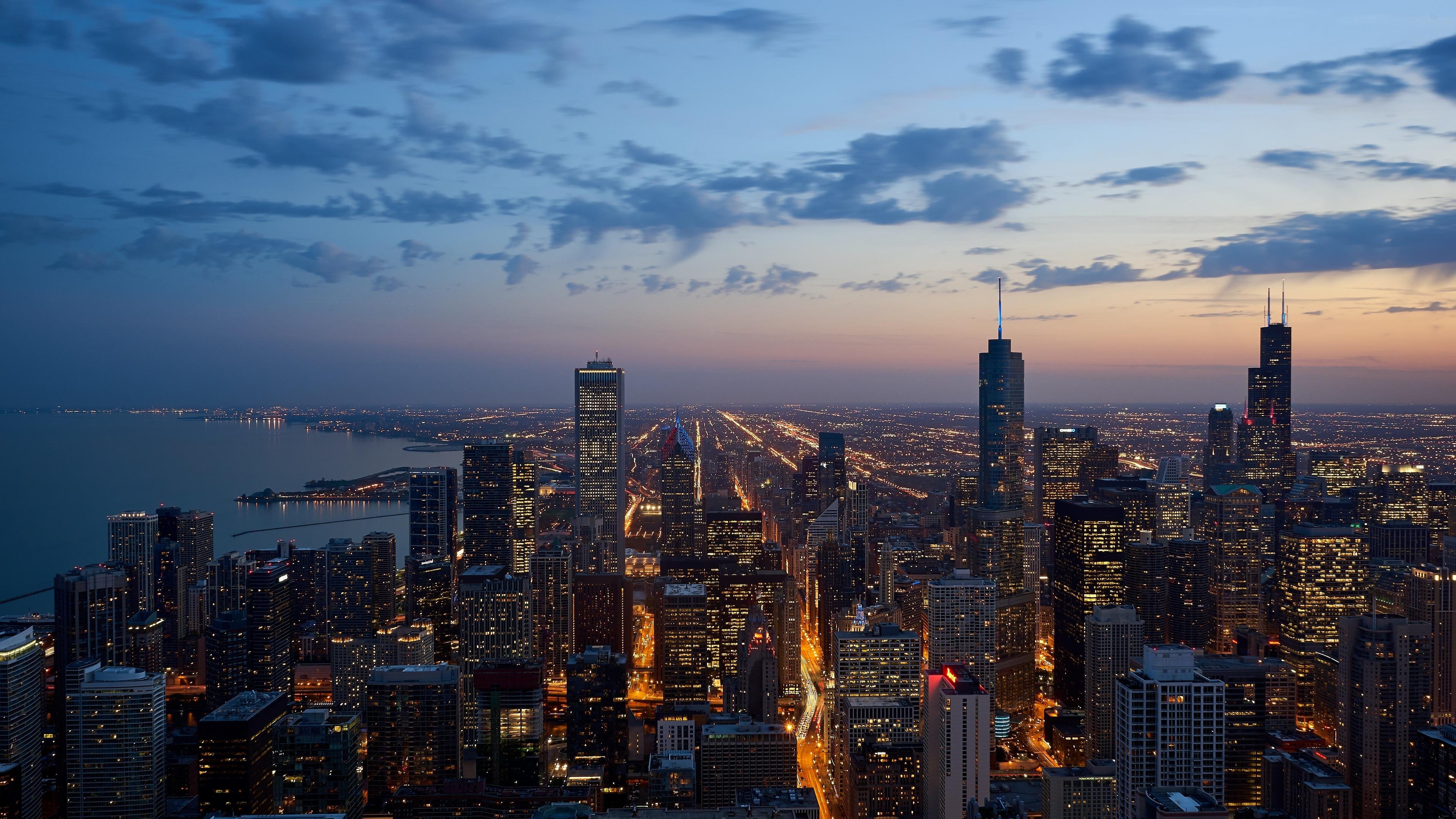 2023/09/skyscrapers-in-night-city-wallpaper