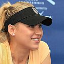 2009/06/imagevenue-05978-twitchy-annakournikova-0708stlouisaces05-122-493lo