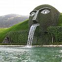 2022/03/wattens-austria-april-1-2019-swarovski-crystal-worlds