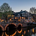 2022/10/canal-buildings-bridge-amsterdam-keizersgracht-4k-1538066402