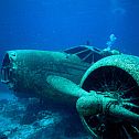 2022/12/airplanes-crash-wrecks-underwater-airplane-wreck-diving-disaster-desktop-1600x1200-wallpaper-177768