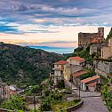 2023/04/blog-italien-sizilien-heimat-des-paten-aussicht-von-oben-istock-19022018