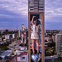 2024/01/street-art-by-street-artist-martin-ron-in-banfield-buenos-aires-argentina-highest-mural-4